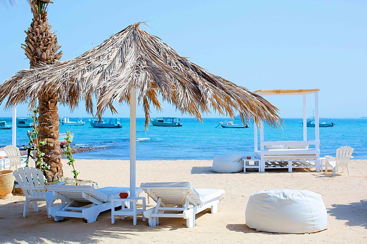 Lagoonie Lodge Beach